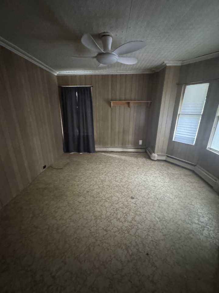 29 Cedar St #1 - Photo 6 of 10