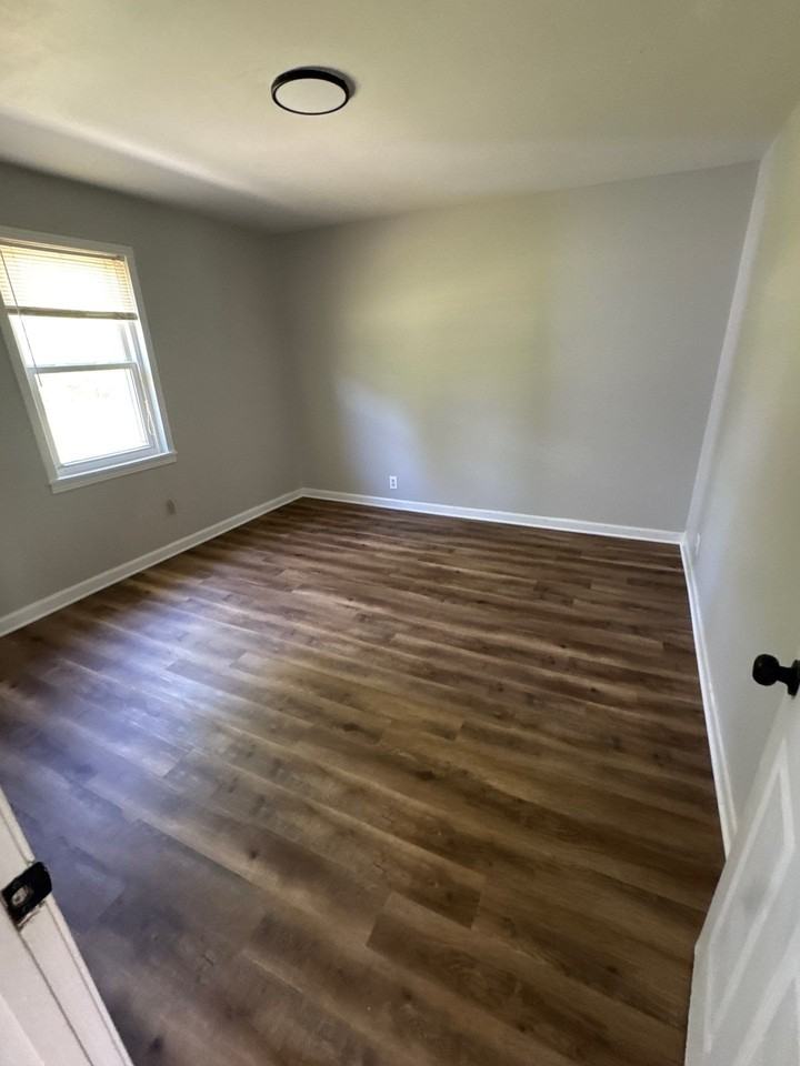 920 N Monroe Ave #1 - Photo 6 of 7