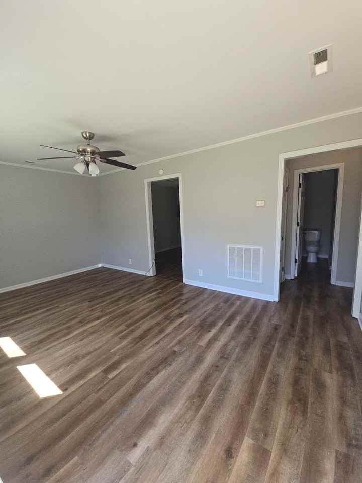 920 NMONROE #1 - Photo 7 of 8