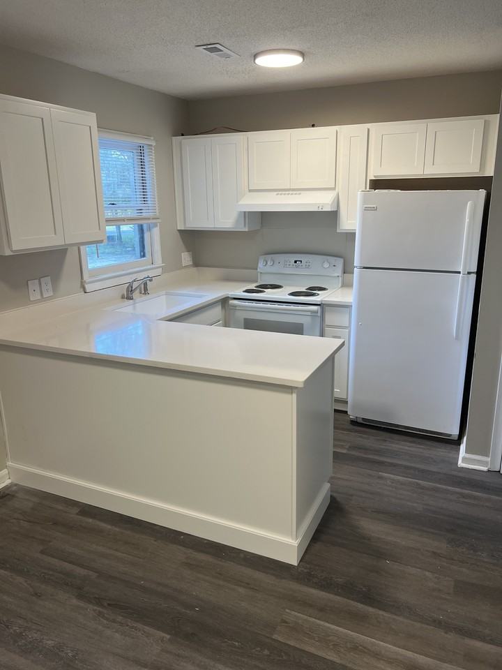 376 W Illinois Ave #376 - Photo 7 of 25