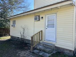 featured image of 451 E Eufaula St #B