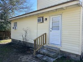 451 E Eufaula St #B - Photo 1 of 1