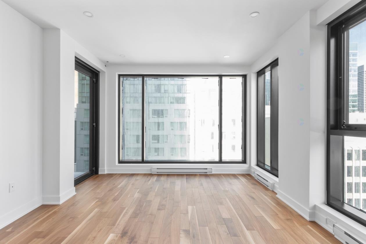 2060 Rue Peel #1401 - Photo 3 of 39