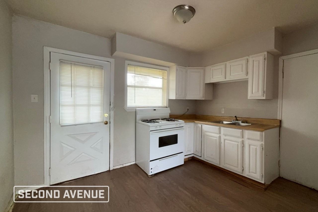 1006 Valerie Ave - Photo 4 of 16