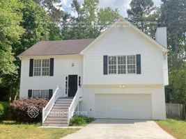 featured image of 1045 Hunters Oak Trl