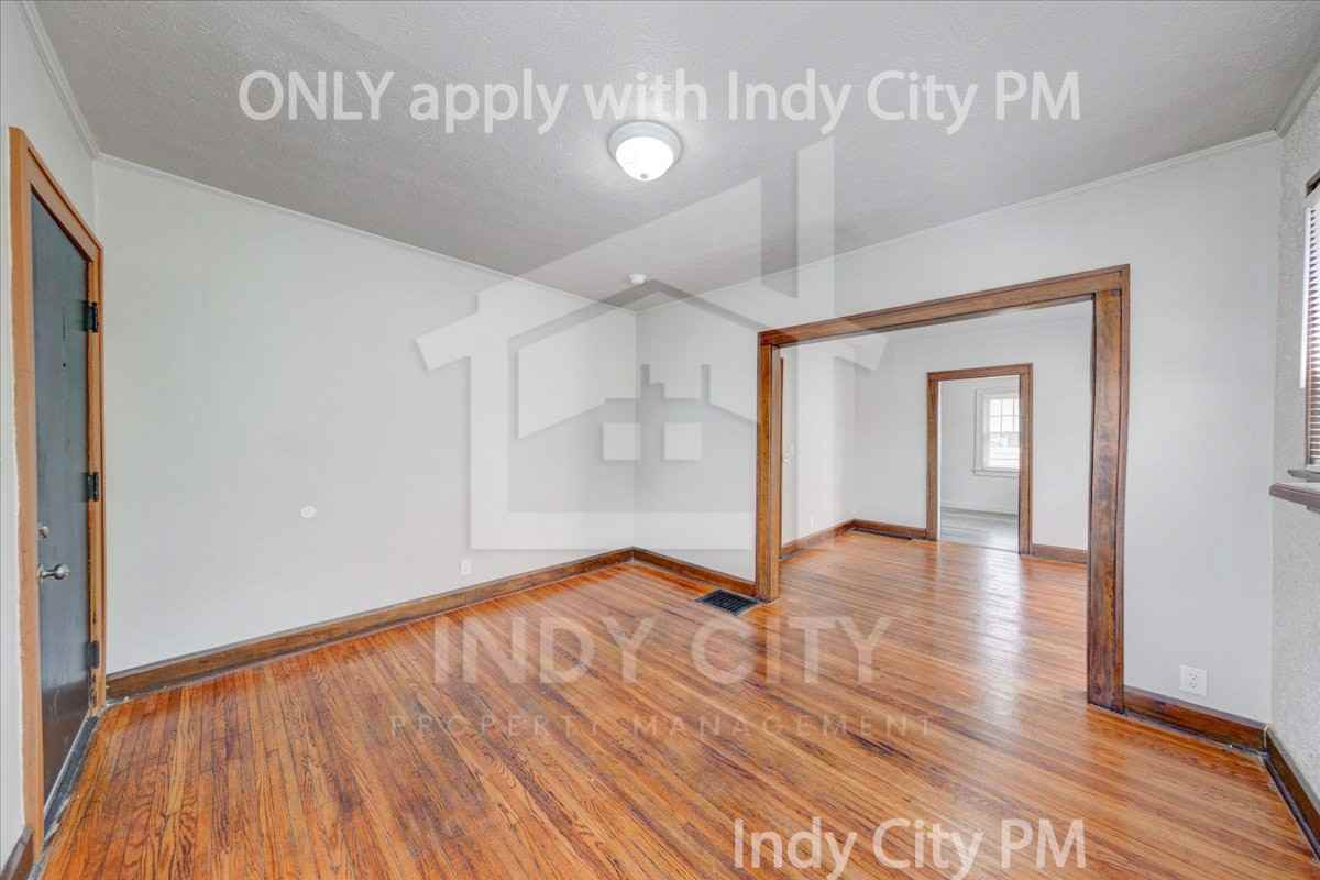 953 N Linwood Ave #1 - Photo 5 of 23