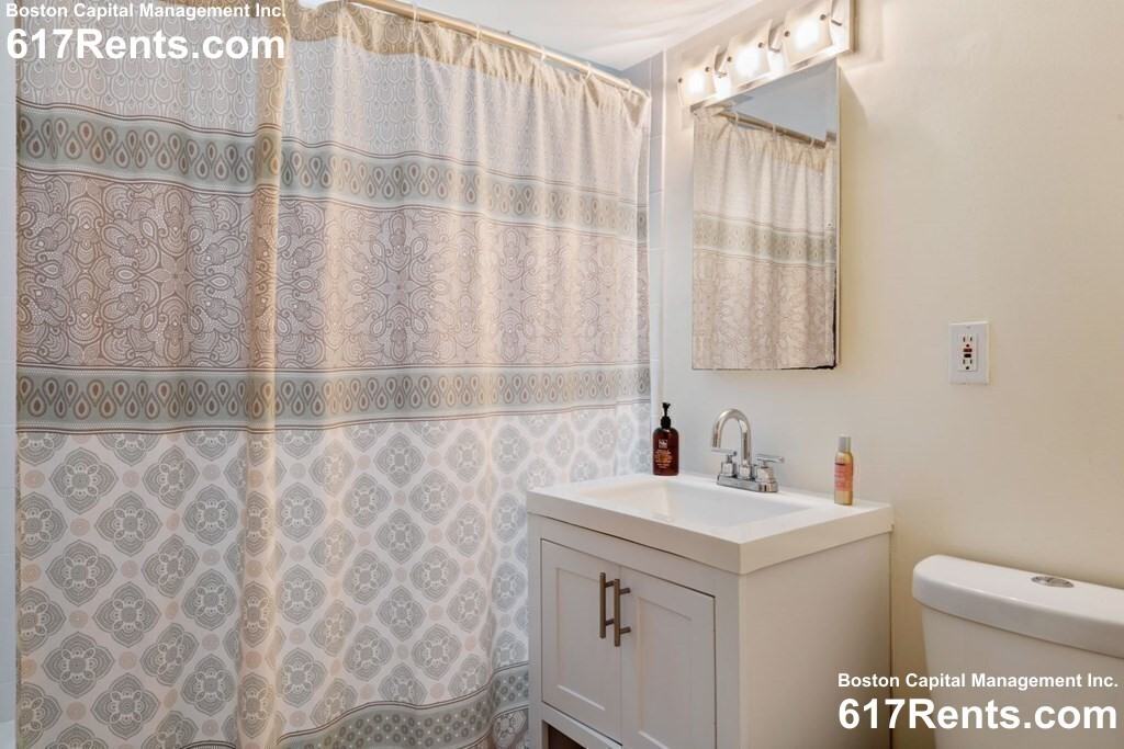 1982 Commonwealth Ave #A - Photo 5 of 14