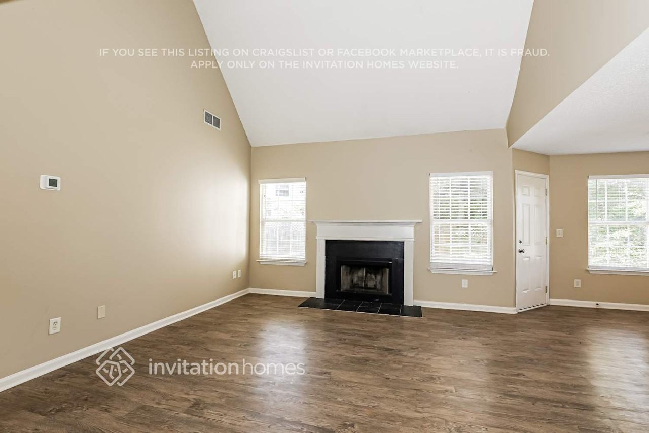 2055 Registry Ct - Photo 4 of 18
