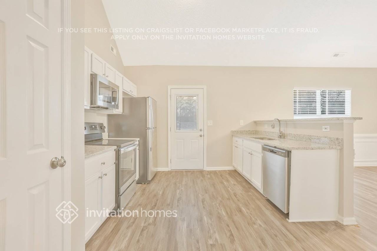 442 Limerick Way - Photo 7 of 31