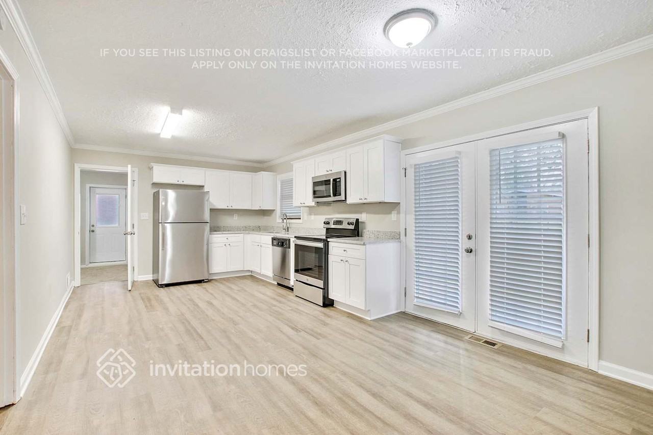 4596 Sahara Dr Sw - Photo 6 of 21