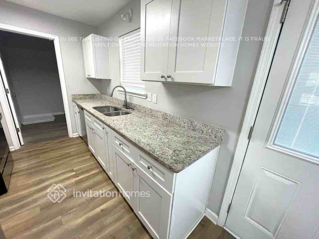 127 Cobblestone Ct - Photo 5 of 15