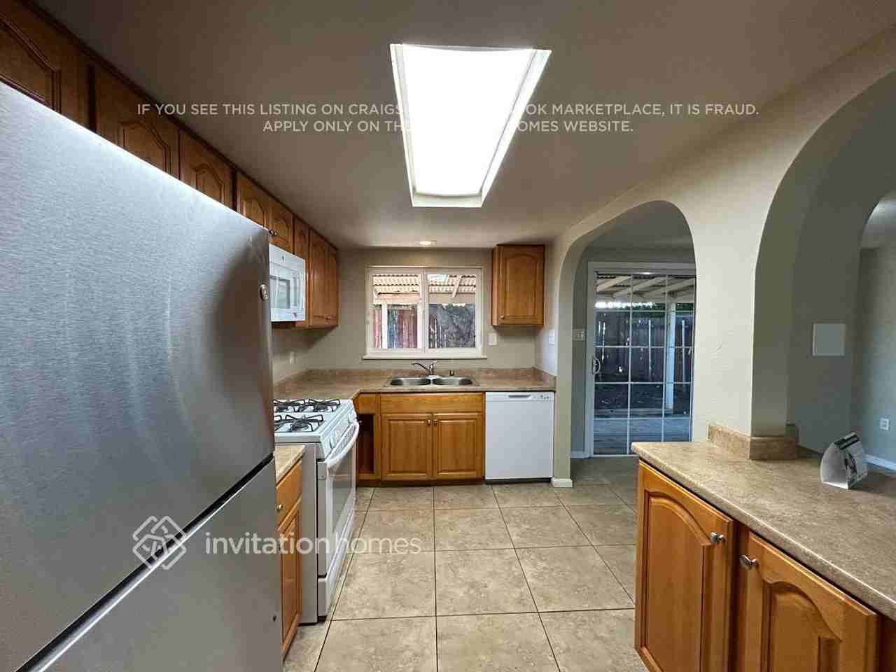 3413 Lerwick Rd - Photo 7 of 18