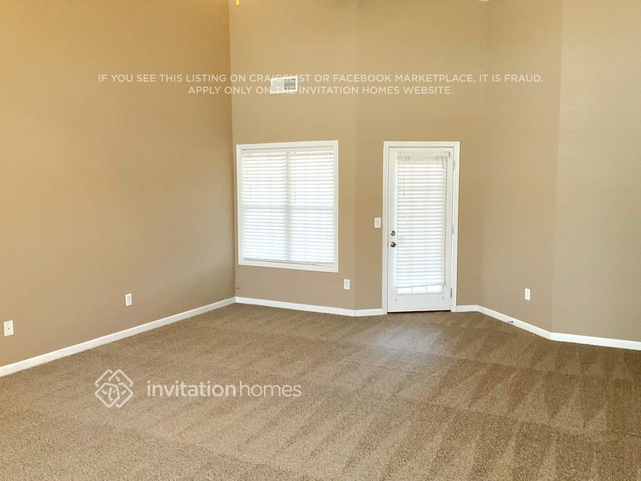 1015 City Park Dr - Photo 2 of 9