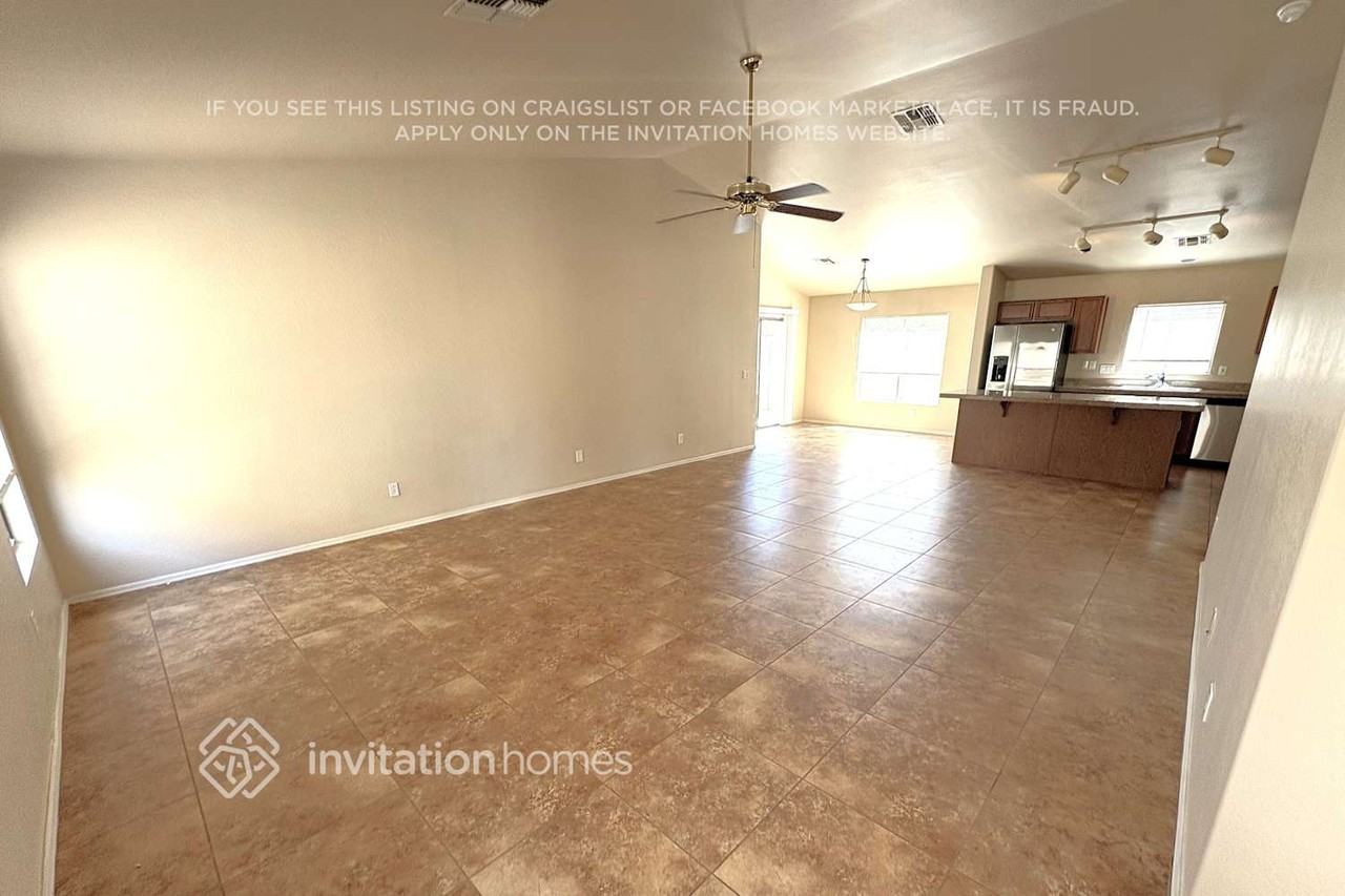 12742 W Pershing St - Photo 3 of 14