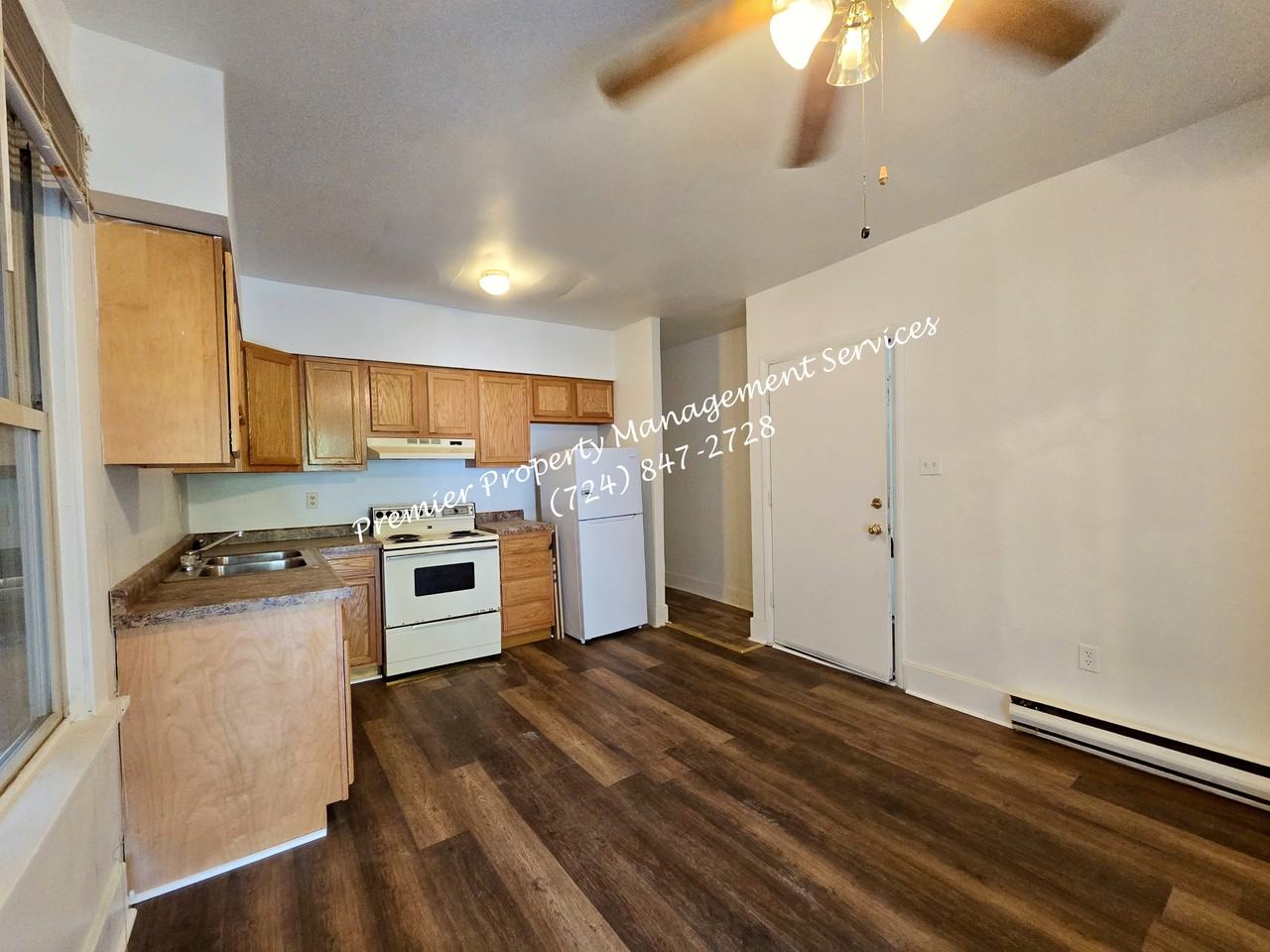 179 N Elm St - Photo 4 of 14