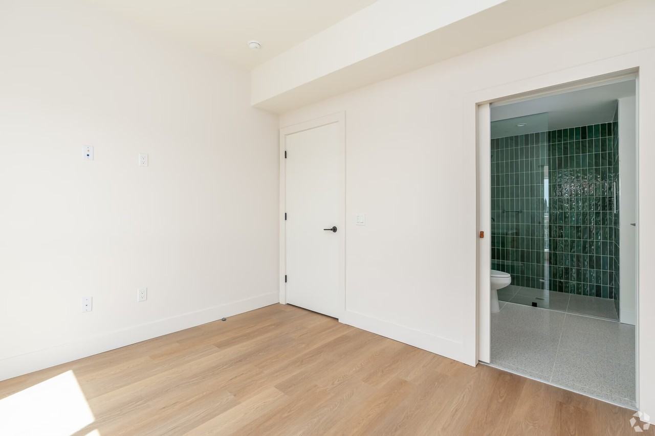 611 North Virgil Avenue #307 - Photo 7 of 9