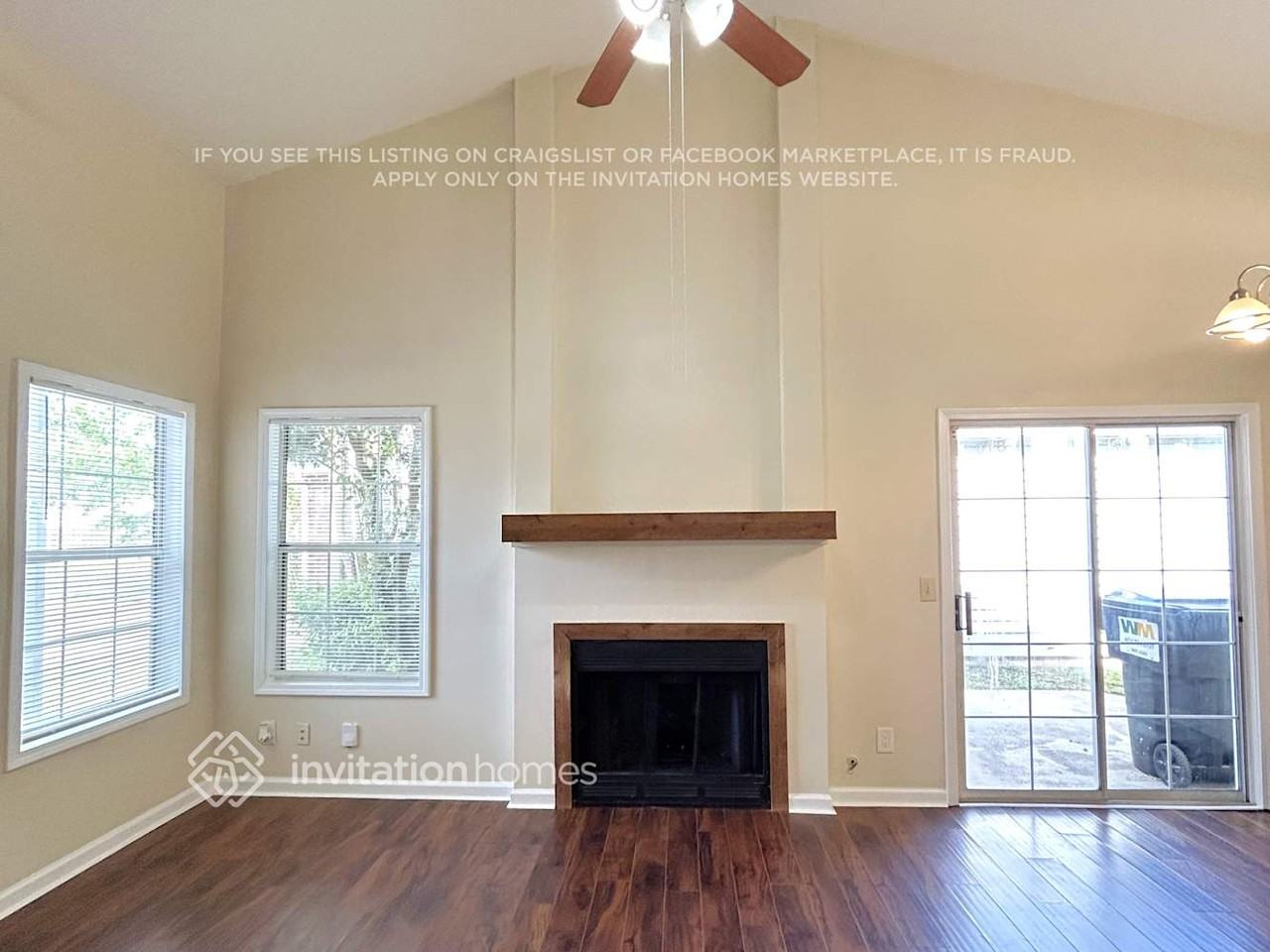 1953 Brittania Cir - Photo 2 of 15