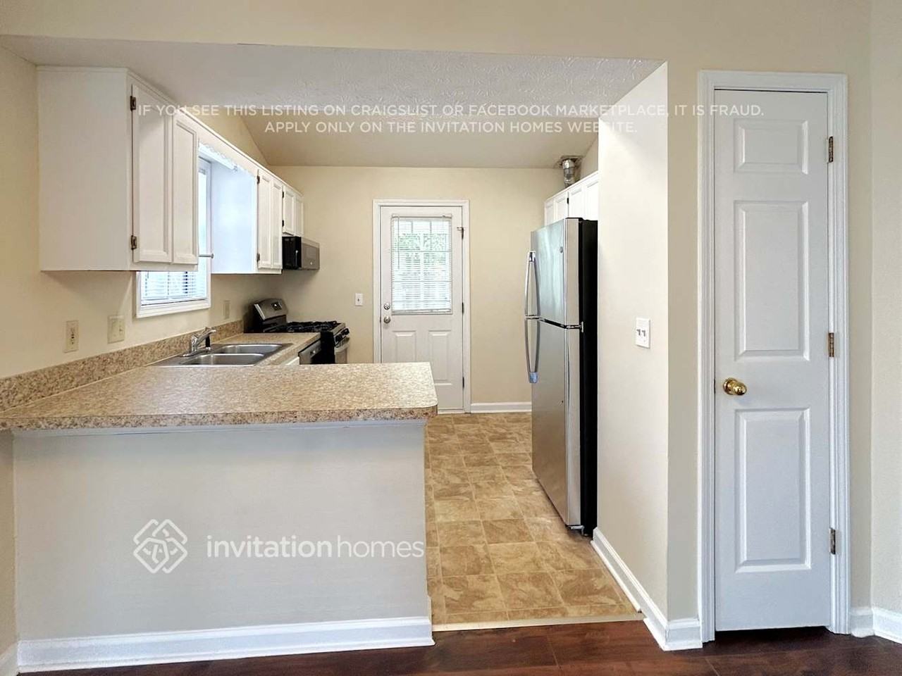 1953 Brittania Cir - Photo 4 of 15