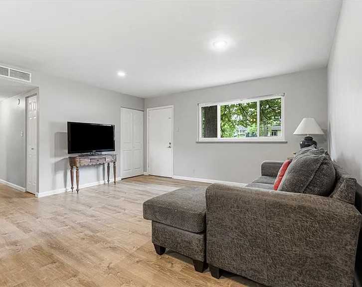 284 Ramsey Ln #1 - Photo 3 of 42