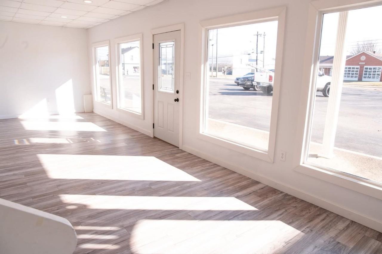 109 E 18th St #109 - Photo 3 of 22