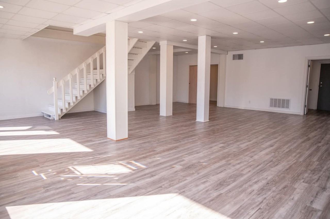 109 E 18th St #109 - Photo 4 of 22