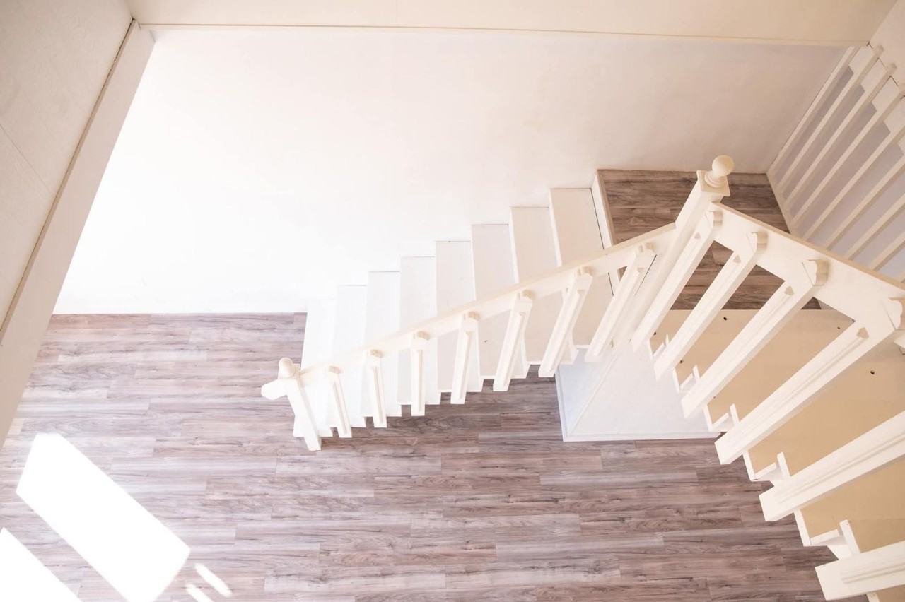 109 E 18th St #109 - Photo 5 of 22