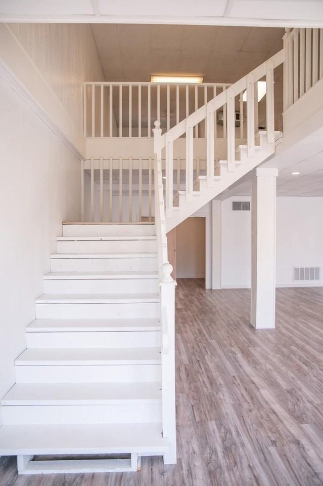 109 E 18th St #109 - Photo 6 of 22