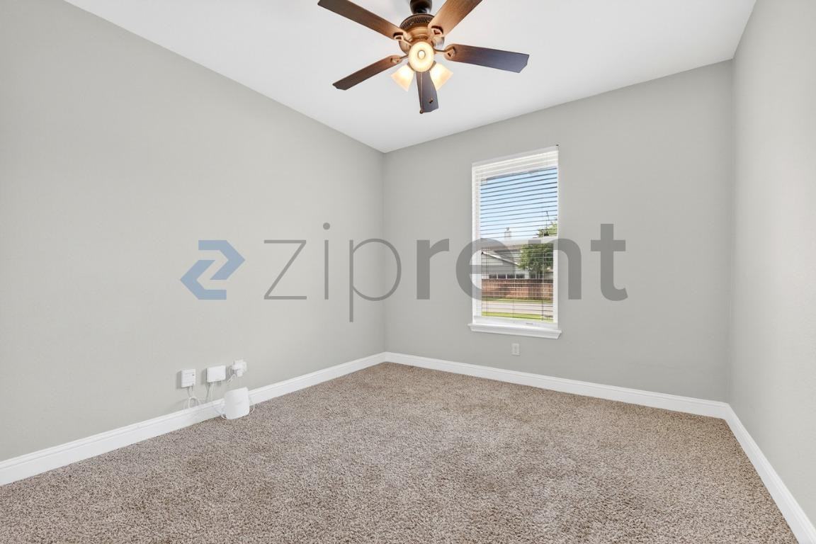 2333 Homestead Pl - Photo 6 of 30