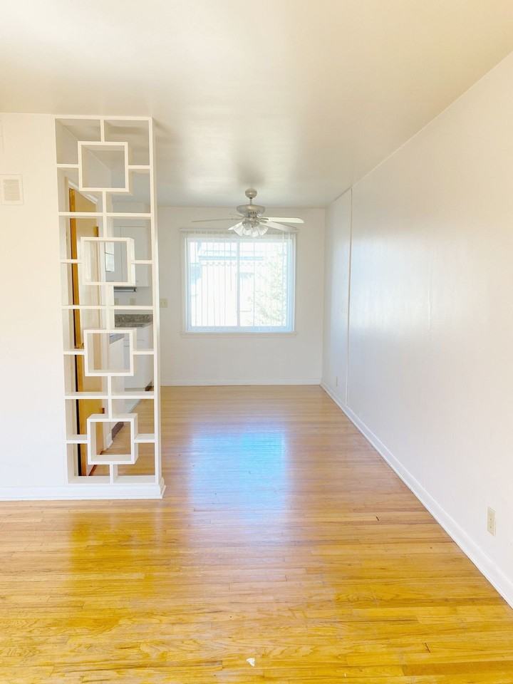 Harney Square Apartments - Photo 4 of 46