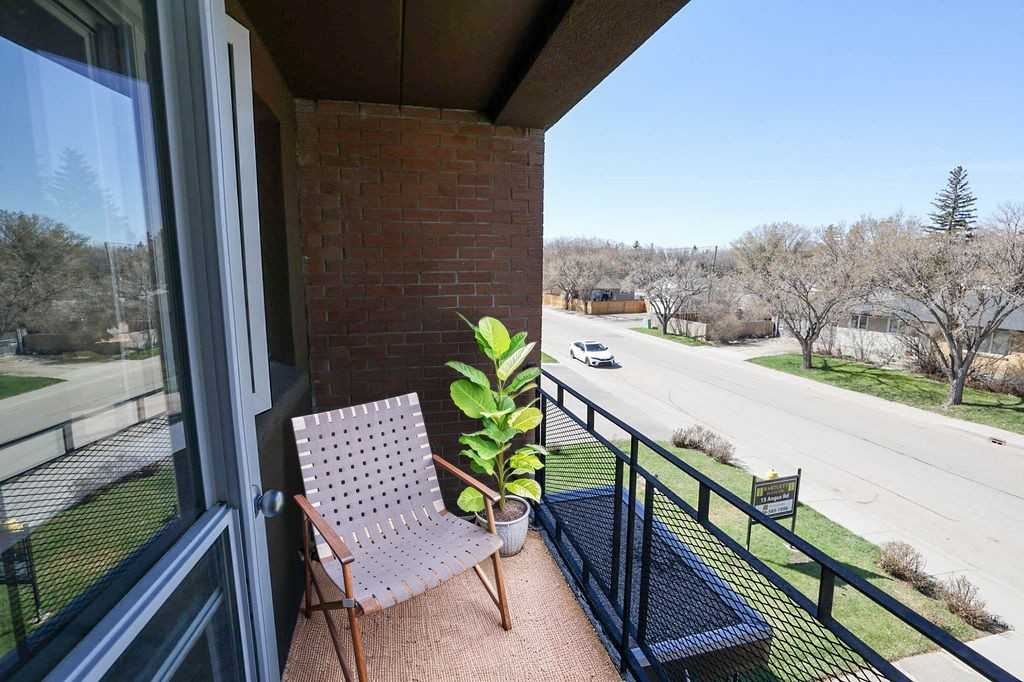 15 Angus Rd - Photo 4 of 8