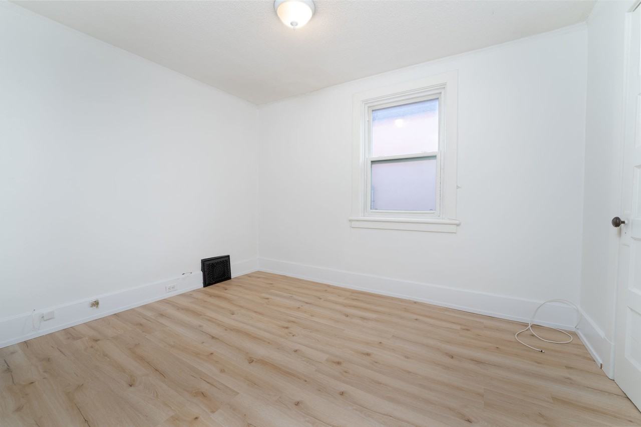 572 Chapel Street - Photo 3 of 17