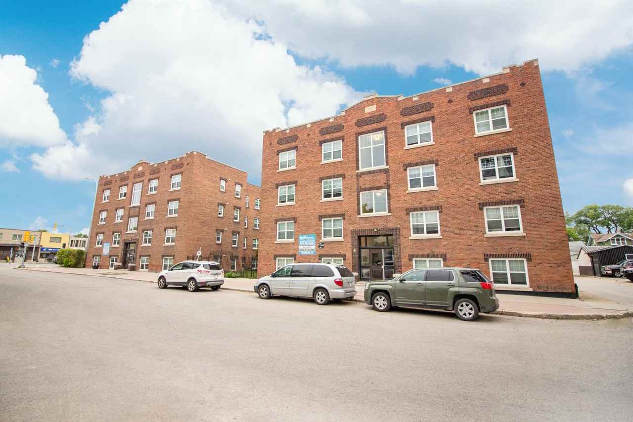 Cathedral Court - Photo 2 of 31