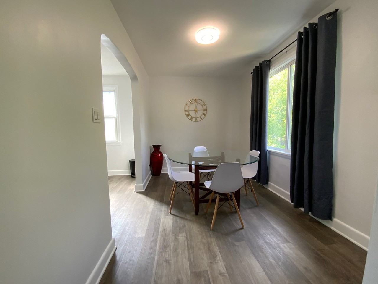 850B Winnipeg Avenue - Photo 5 of 11