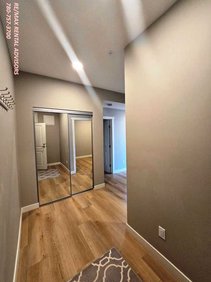 #128 12804 140 Avenue Northwest - Photo 6 of 17