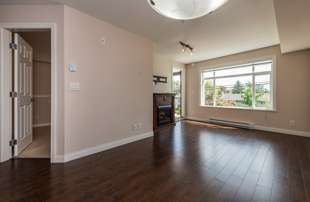 19939 55a Ave - Photo 7 of 24