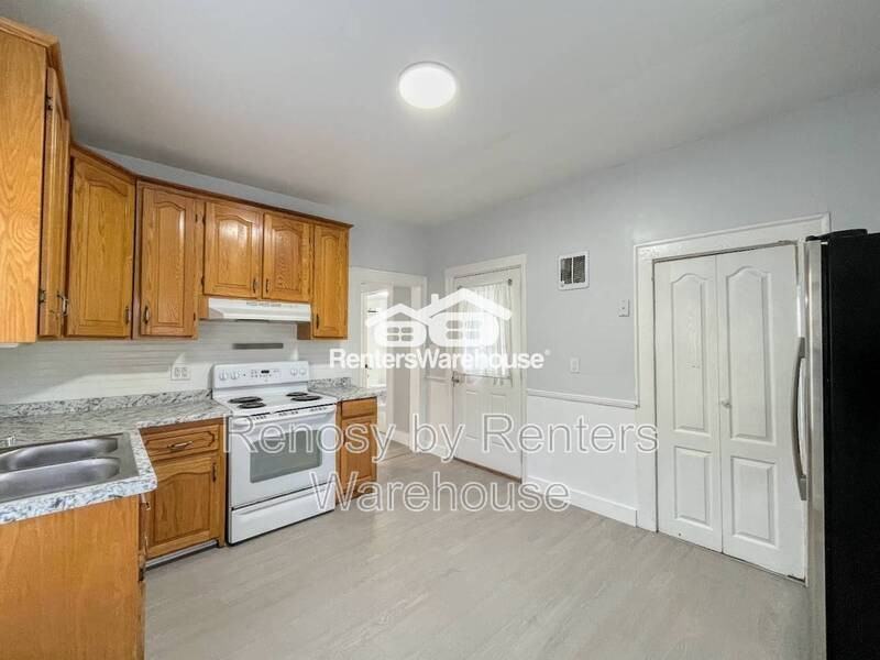 315 Highland Ave - Photo 7 of 27