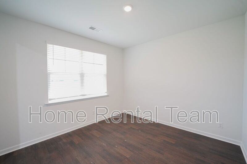 261 Hogan Dr - Photo 7 of 50
