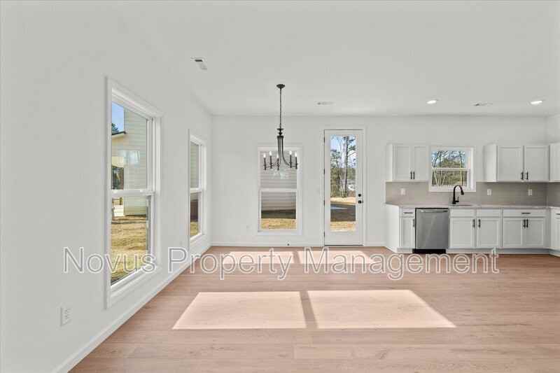 103 Carroll Cir - Photo 6 of 25