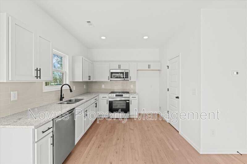 101 Carroll Cir - Photo 6 of 25