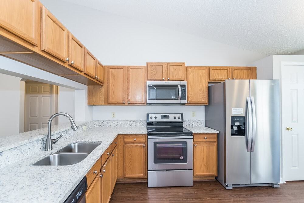 3268 Avalon Dr - Photo 6 of 15