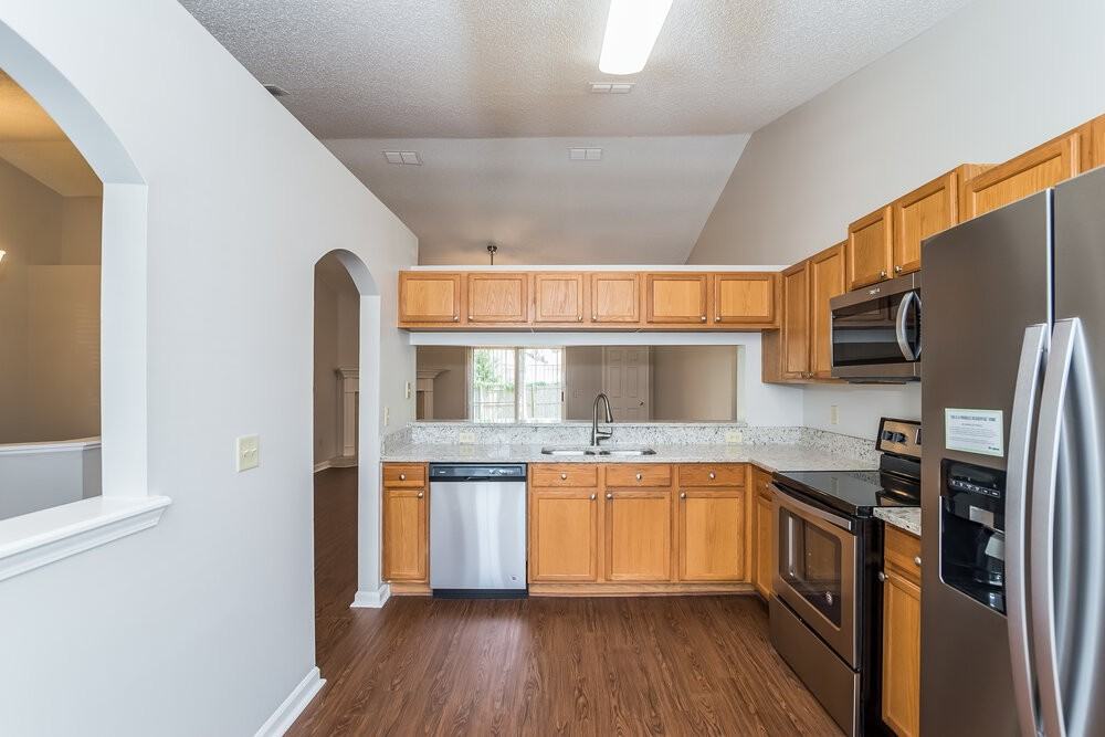 3268 Avalon Dr - Photo 7 of 15