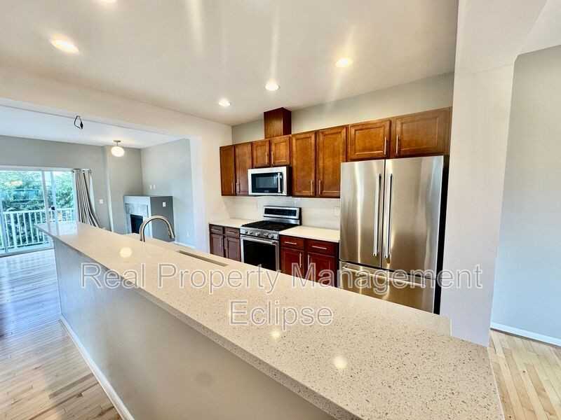 305 127th St Se #A - Photo 7 of 28