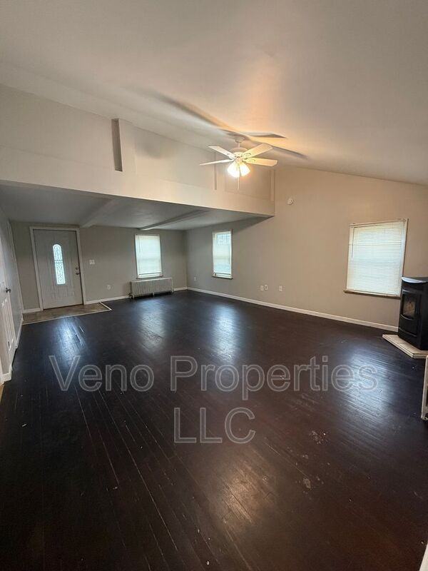 5 Lansing Rd - Photo 5 of 16