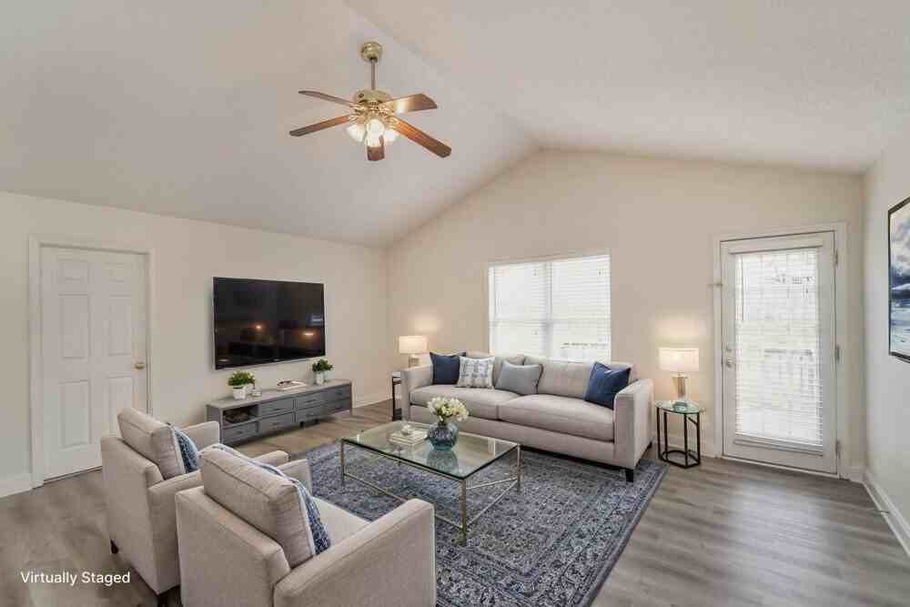 4512 Carol Ct - Photo 4 of 18