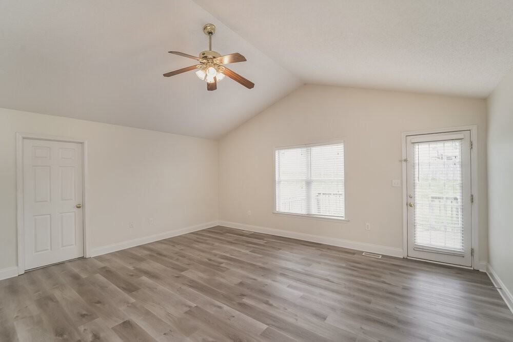 4512 Carol Ct - Photo 5 of 18