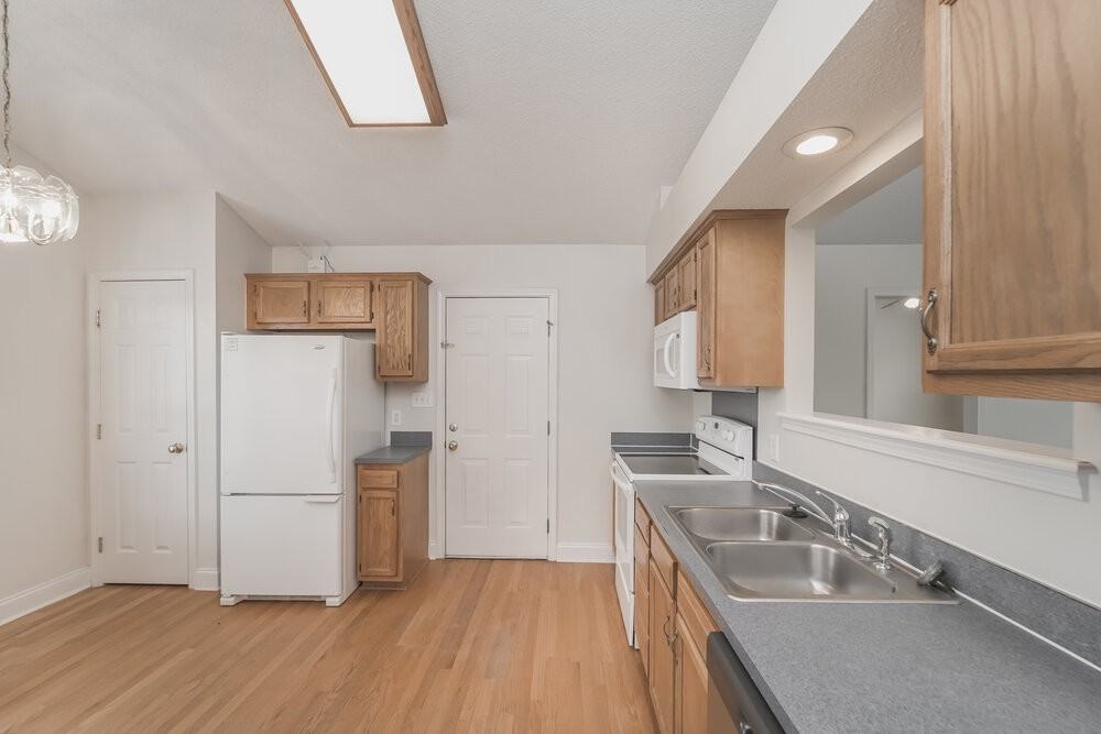 4512 Carol Ct - Photo 7 of 18