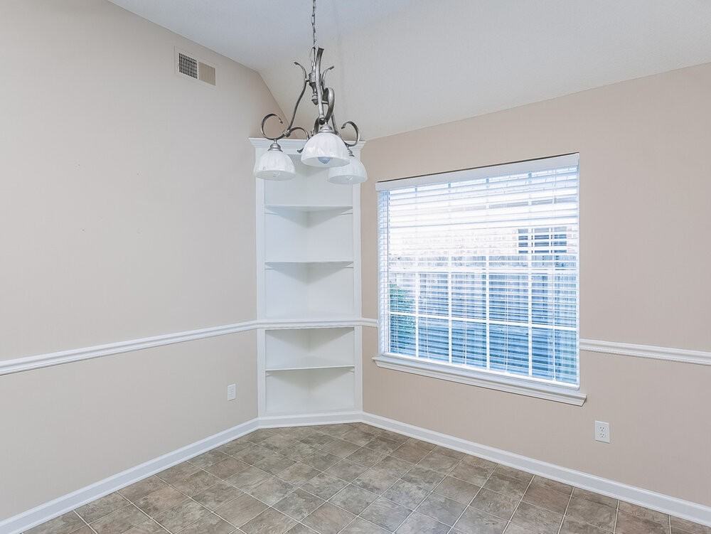 1596 Far Dr - Photo 3 of 12