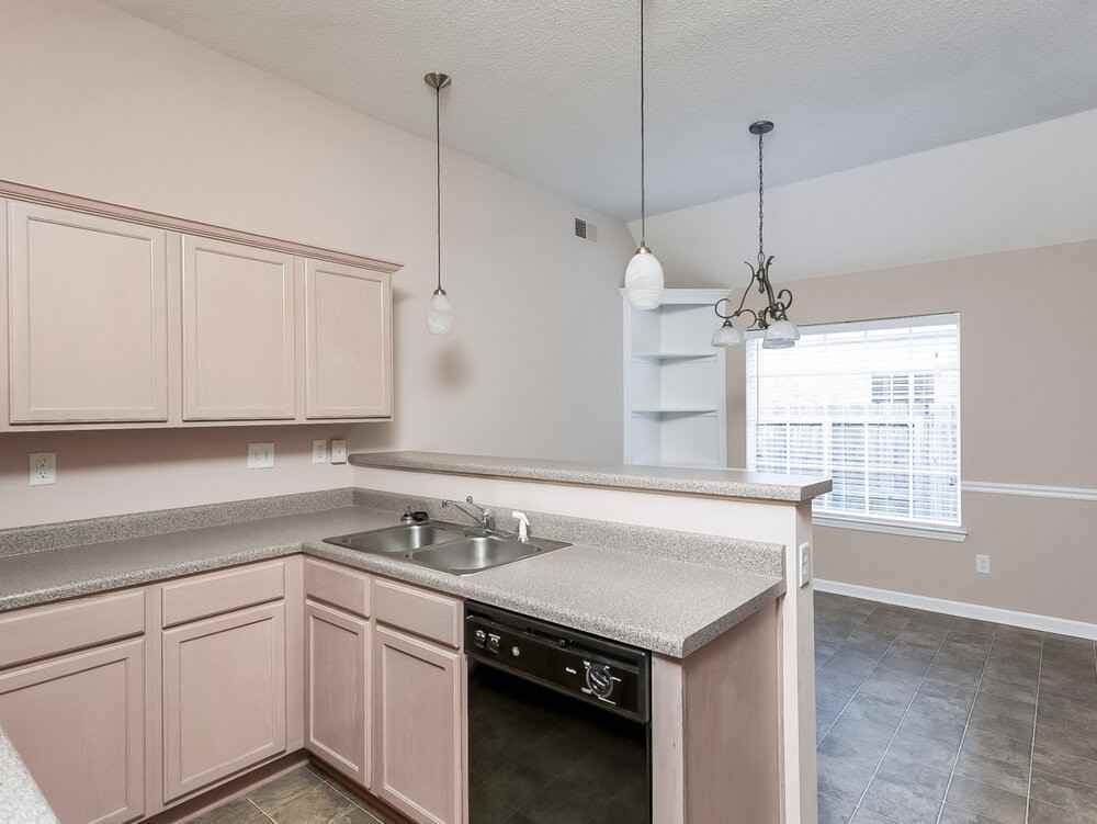 1596 Far Dr - Photo 5 of 12