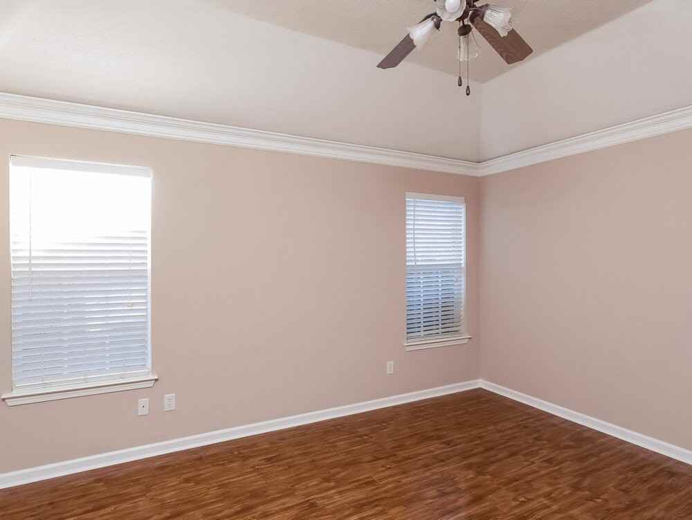 1596 Far Dr - Photo 7 of 12