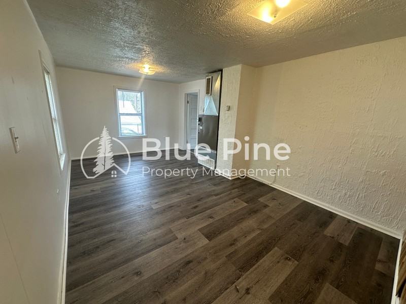 448 H St #2 - Photo 3 of 9